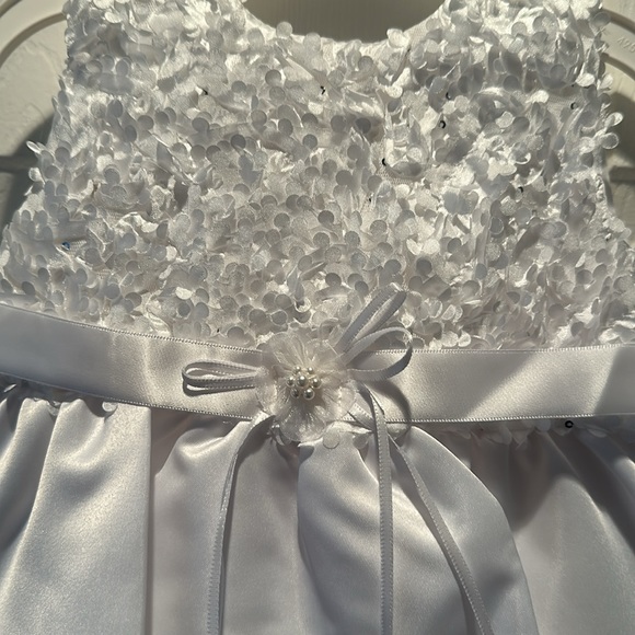 NEW gown w/delicate accents- christening/wedding-smoke free home - Picture 2 of 4